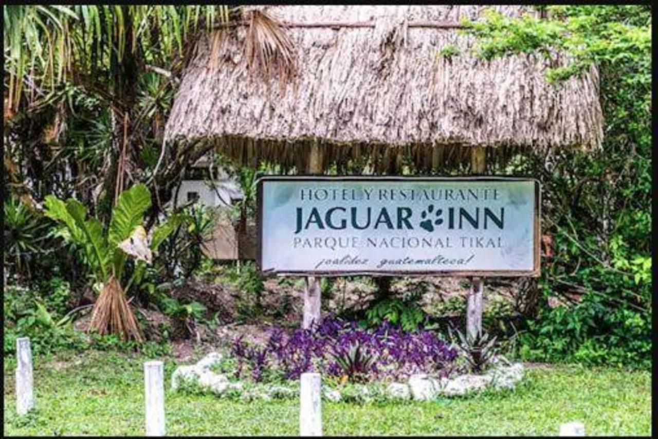 Hotel Jaguar Inn Tikal Buitenkant foto
