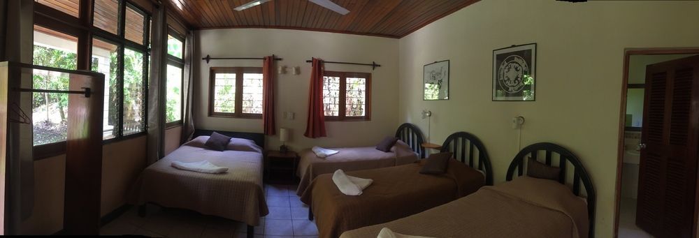 Hotel Jaguar Inn Tikal Buitenkant foto